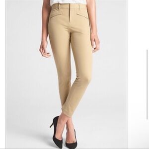Gap signature skinny ankle women’s khaki pants size 2